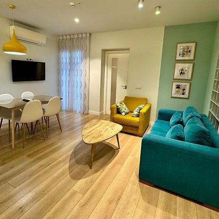 Apartamentos Apolo Мадрид Екстериор снимка
