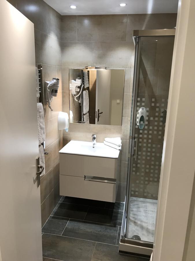 Apartamentos Apolo Мадрид Екстериор снимка